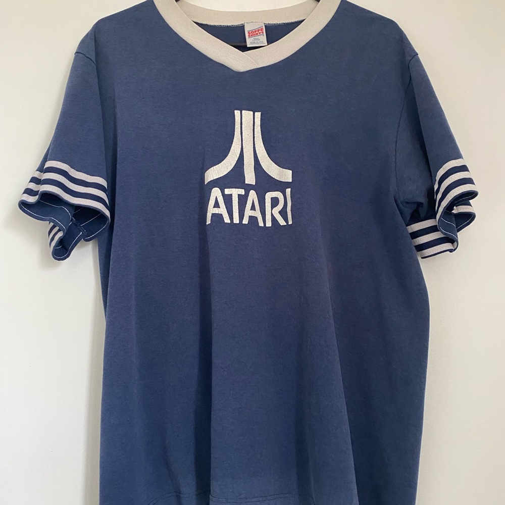Atari V-Neck